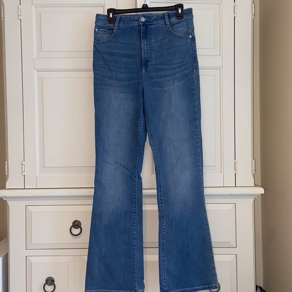 Jeans - Picture 7 of 7